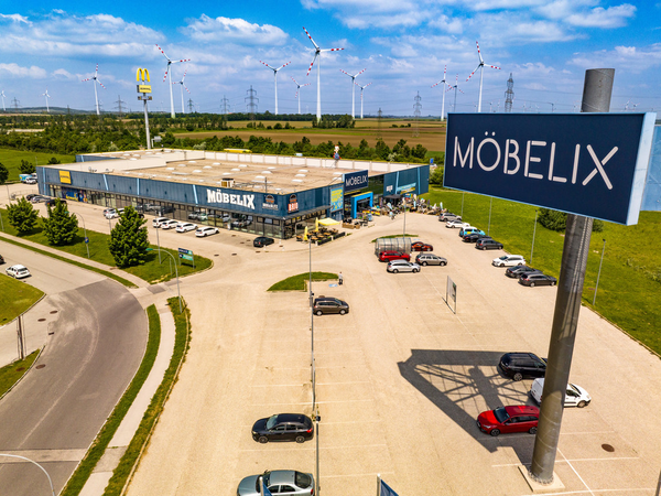 Download Möbelix Bruck an der Leitha 01.jpg